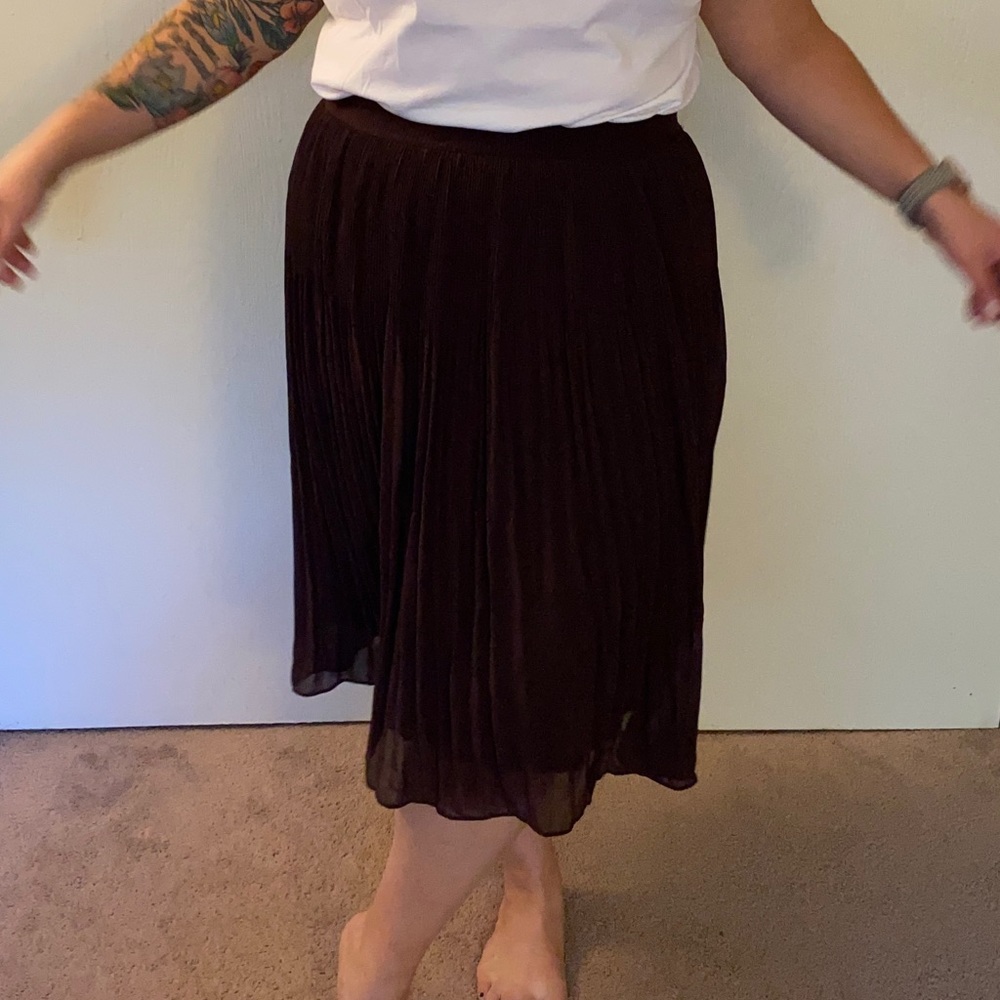 12 H&M tea length deep purple skirt